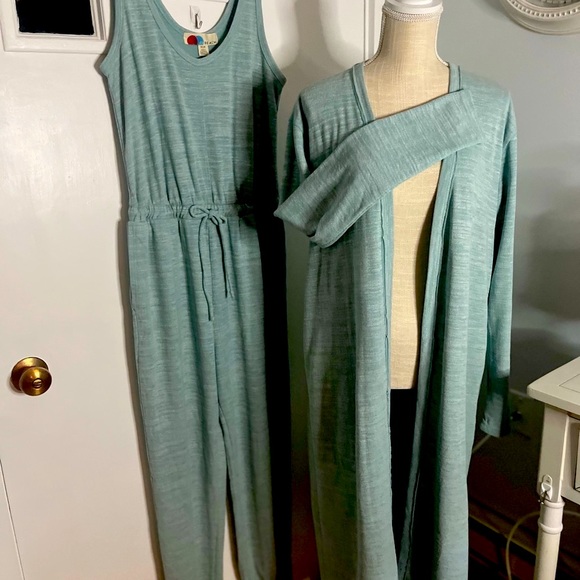 NWOT FREE PEOPLE Bi Coastal set size medium color: Garden Jem . - Picture 4 of 13